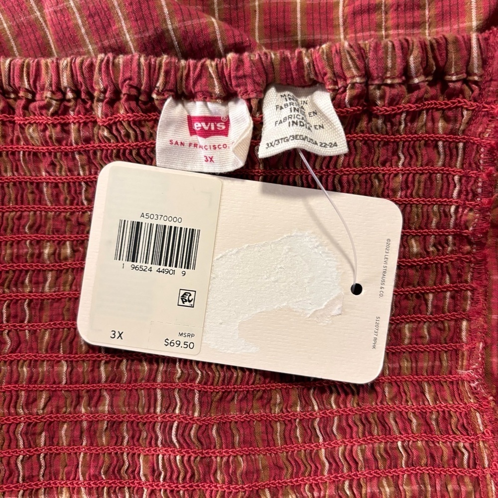 LEVI'S Trendy Plus Size Devin Cotton Red Plaid Ruched Balloon-Sleeve Top NWT - Picture 6 of 6